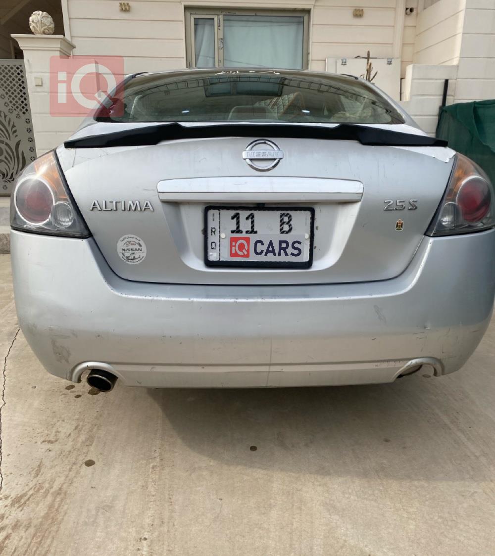 نيسان ألتيما